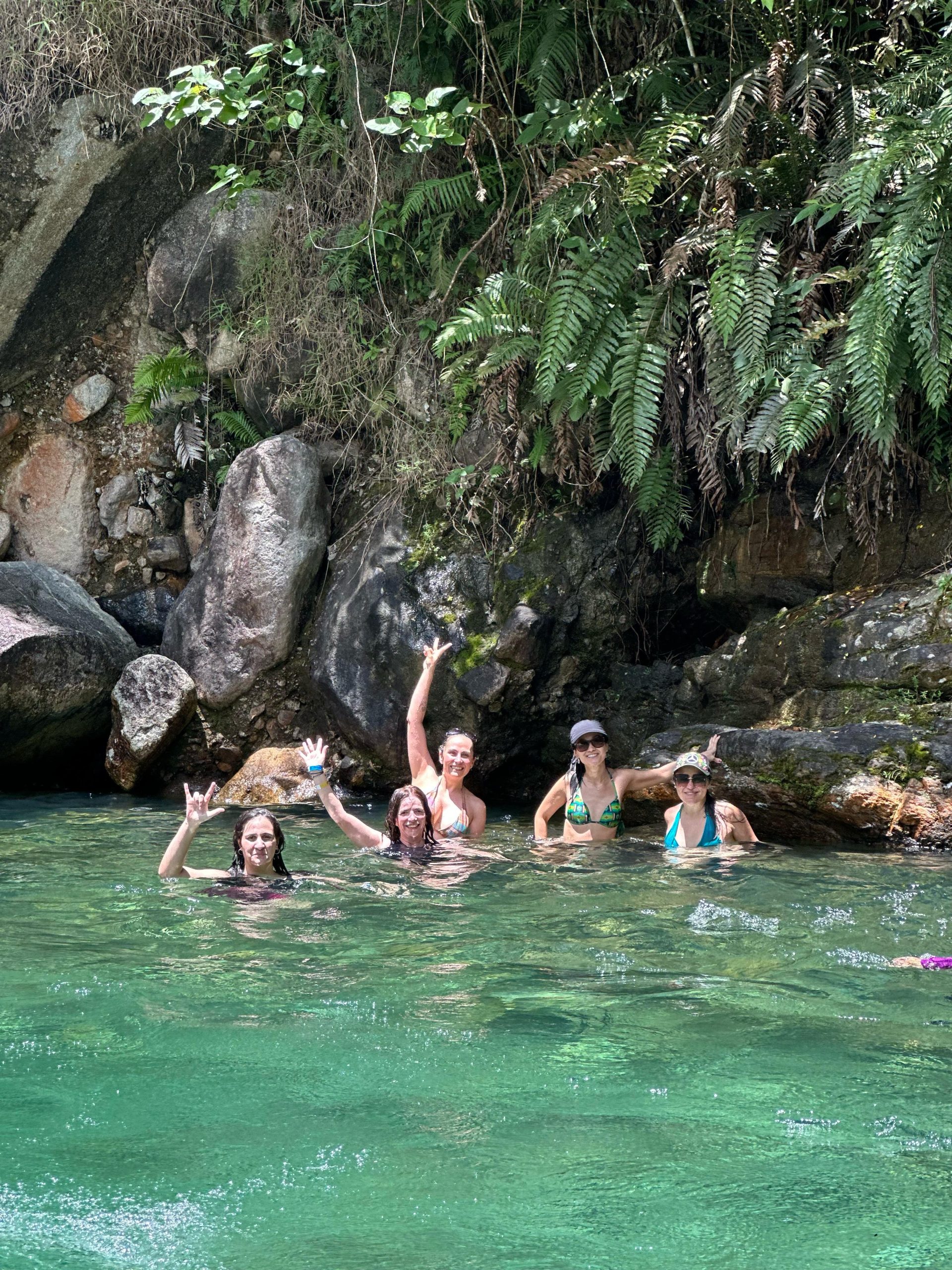 Lavrinhas - poço azul - cachoeira - trilhas sp - nativa ecotrilhas (3)