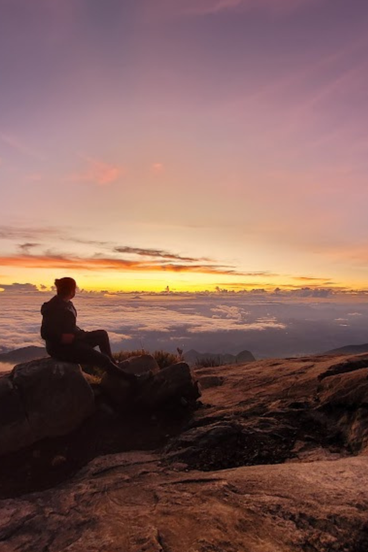 Pico da Bandeira - Pico Cristal - Alto Caparaó - vale encantado - trilhas sp (8)